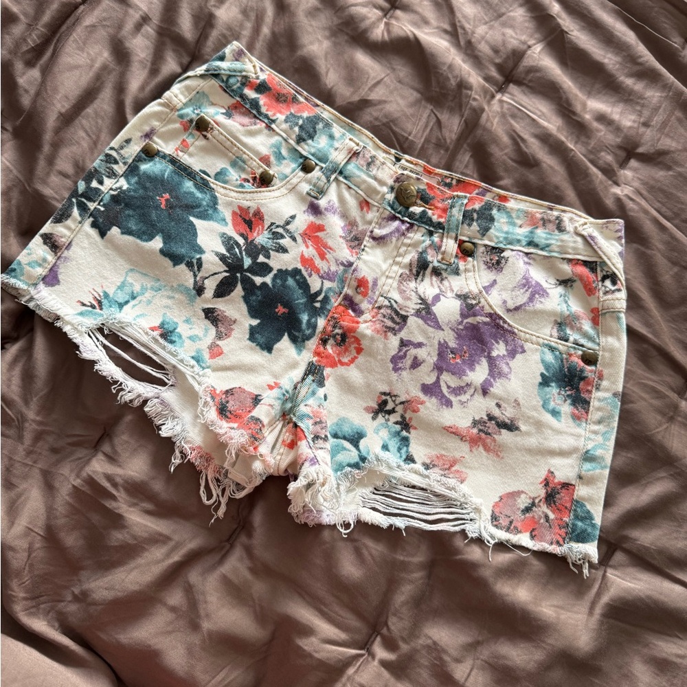 Free People Floral Print Cut-Off Distressed Shorts size 26